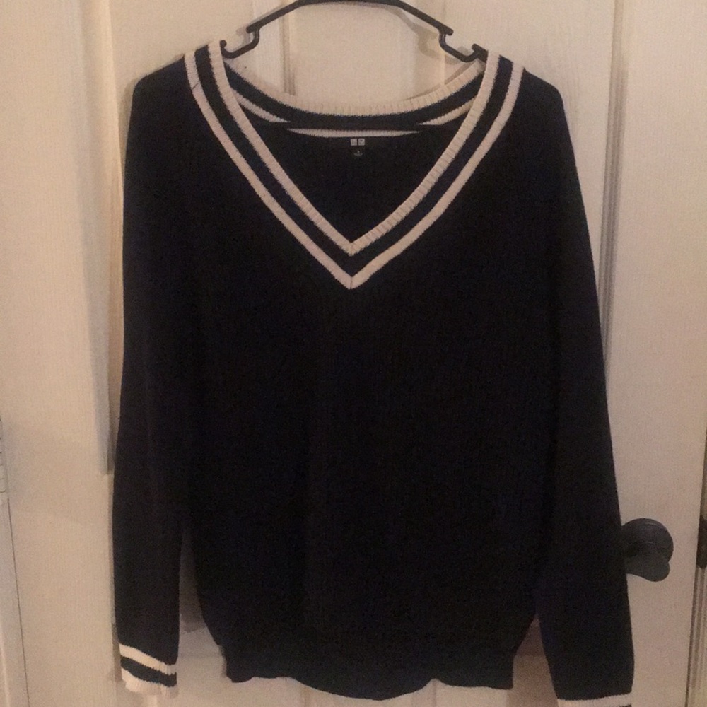 Uniqlo sweater